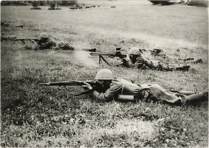 Náhledový obrázek předmětu Vojenská fotografie