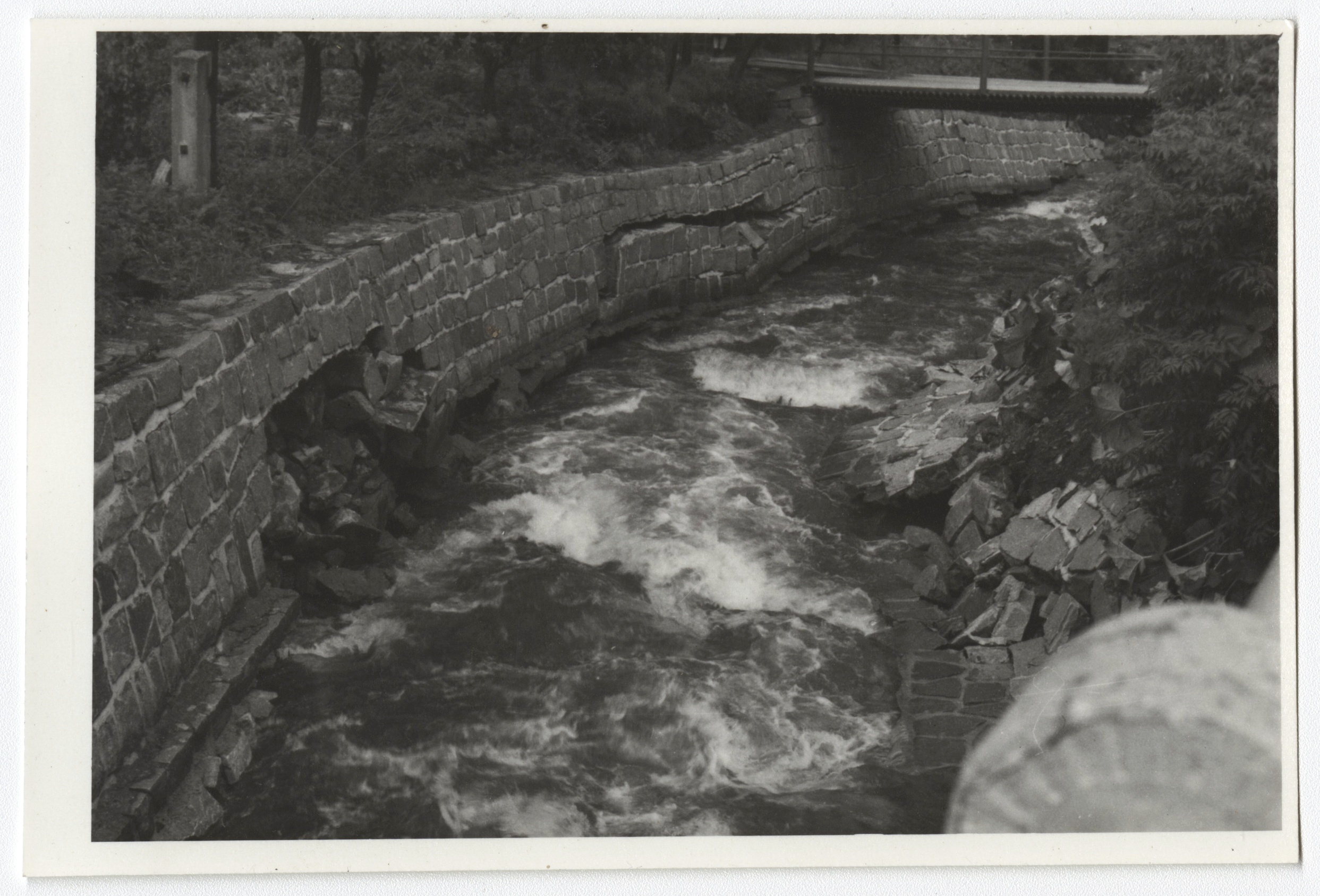 Náhledový obrázek Povodeň r. 1977: Bukovice (čb. fotografie) - 1