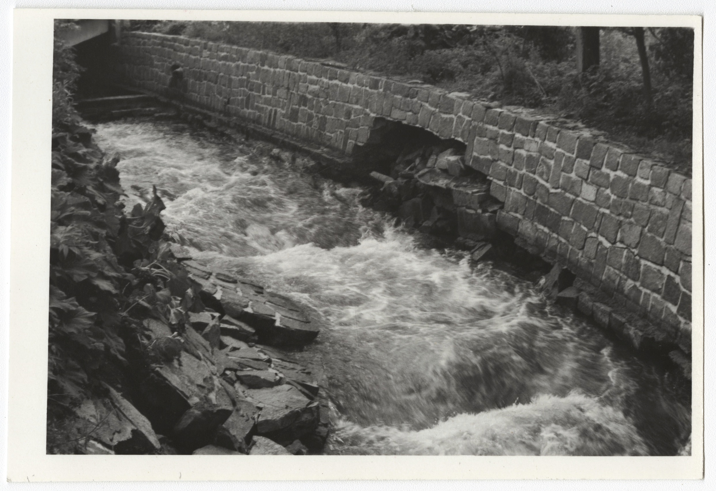 Náhledový obrázek Povodeň r. 1977: Bukovice (čb. fotografie) - 1