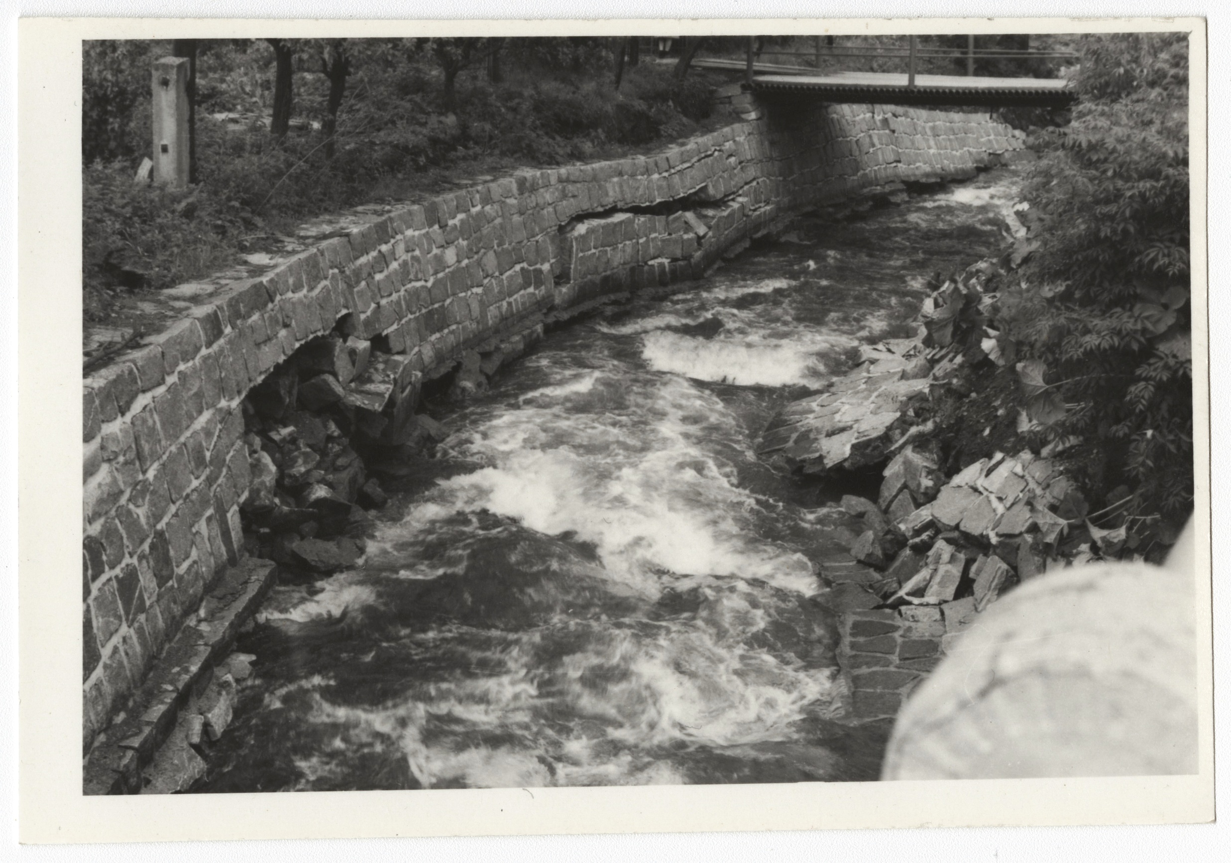 Náhledový obrázek Povodeň r. 1977: Bukovice (čb. fotografie) - 1
