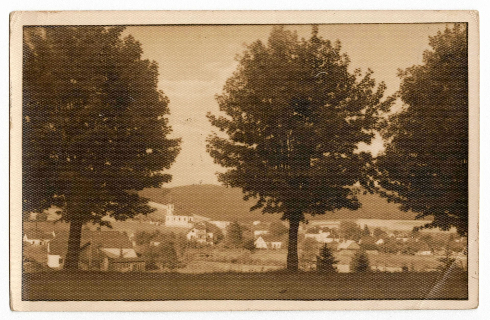 Náhledový obrázek předmětu Karlovice (čb. pohlednice)