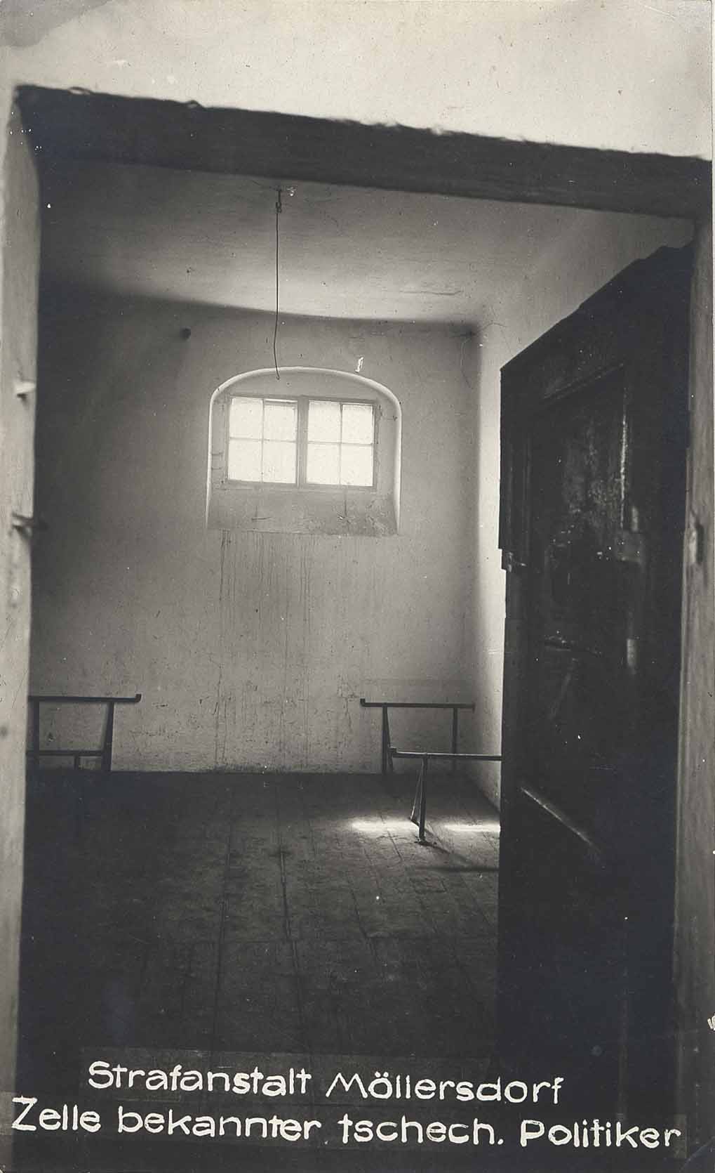 Náhledový obrázek Fotografie cely v dolnorakouském Möllersdorfu, kde byli vězněni Karel Kramář a Alois Rašín - 1