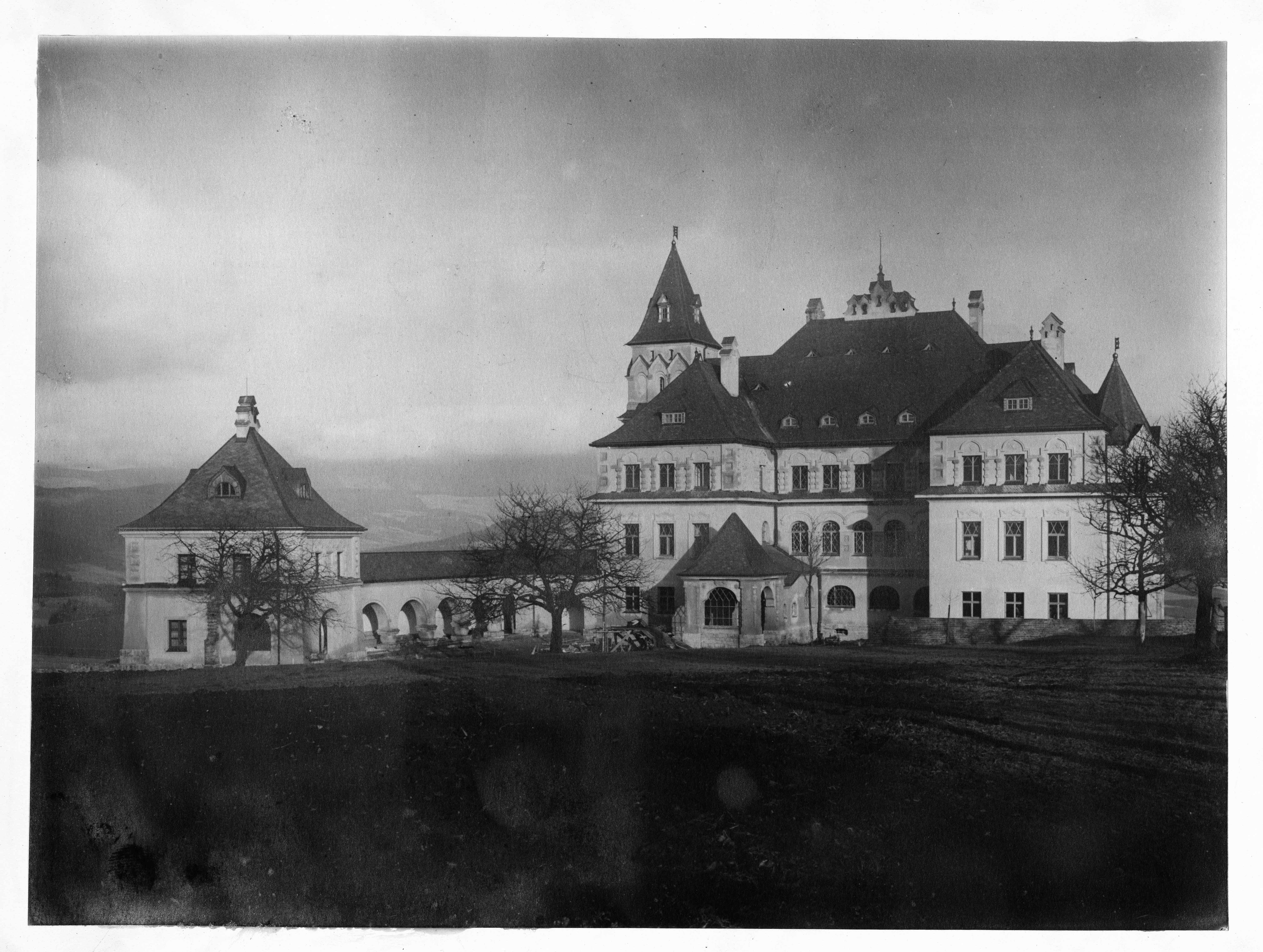 Náhledový obrázek Vila ve Vysokém nad Jizerou po dokončení exteriéru - 1