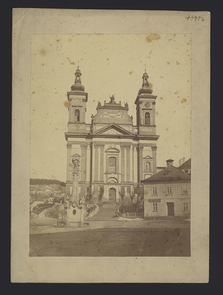 Náhledový obrázek Fotografie farního kostela ve Śternberku  - 1