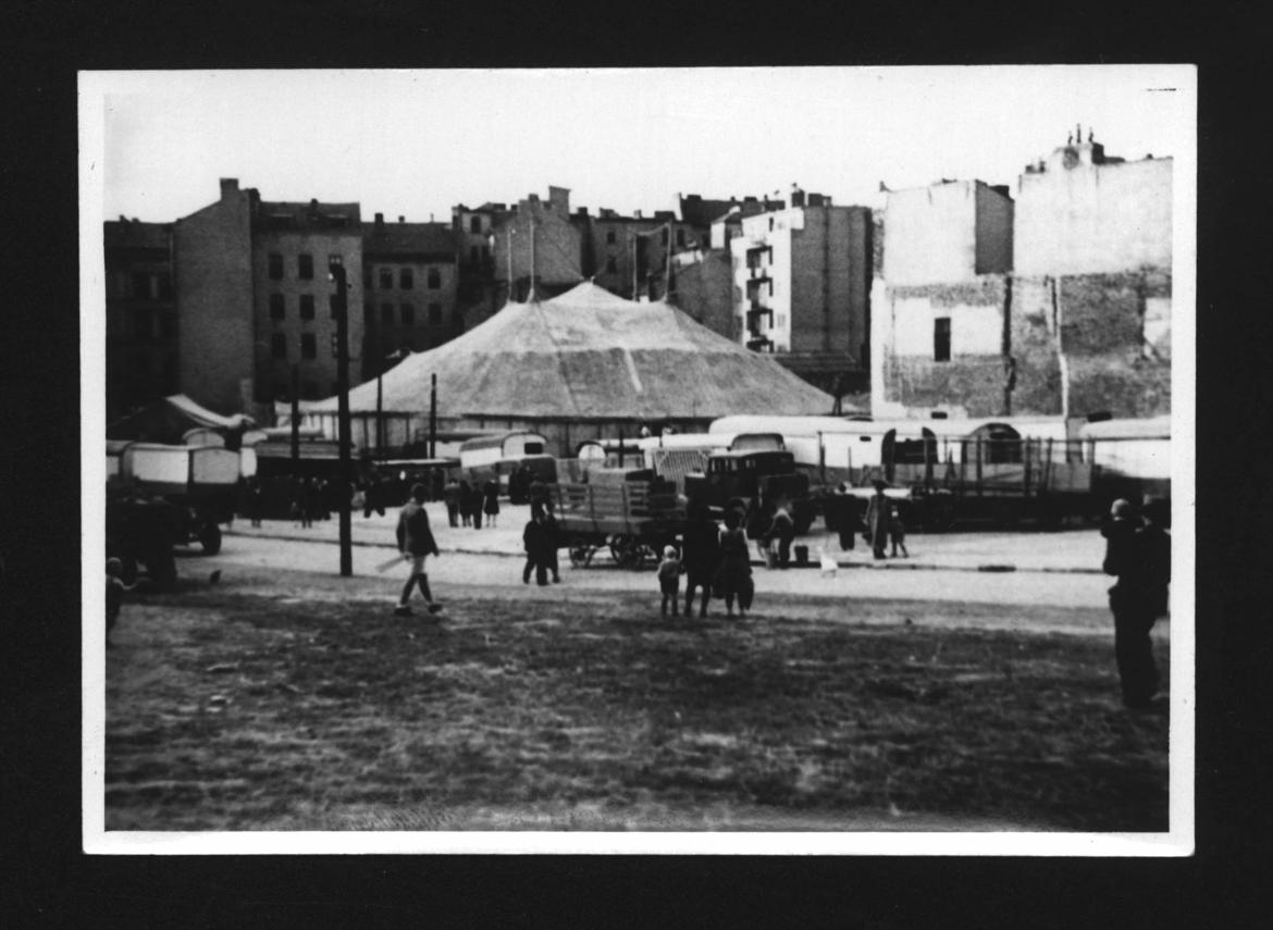 Náhledový obrázek Cirkus Busch - 1