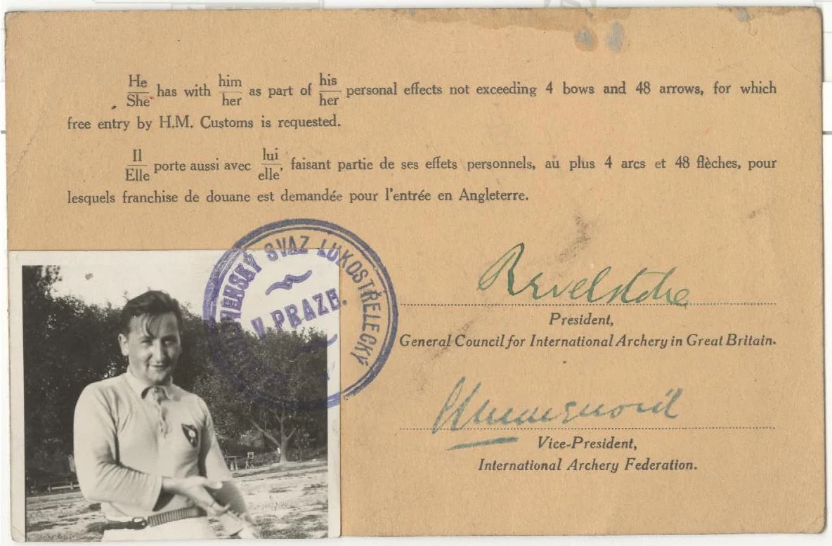Náhledový obrázek předmětu International Archery Federation. Card of Identification