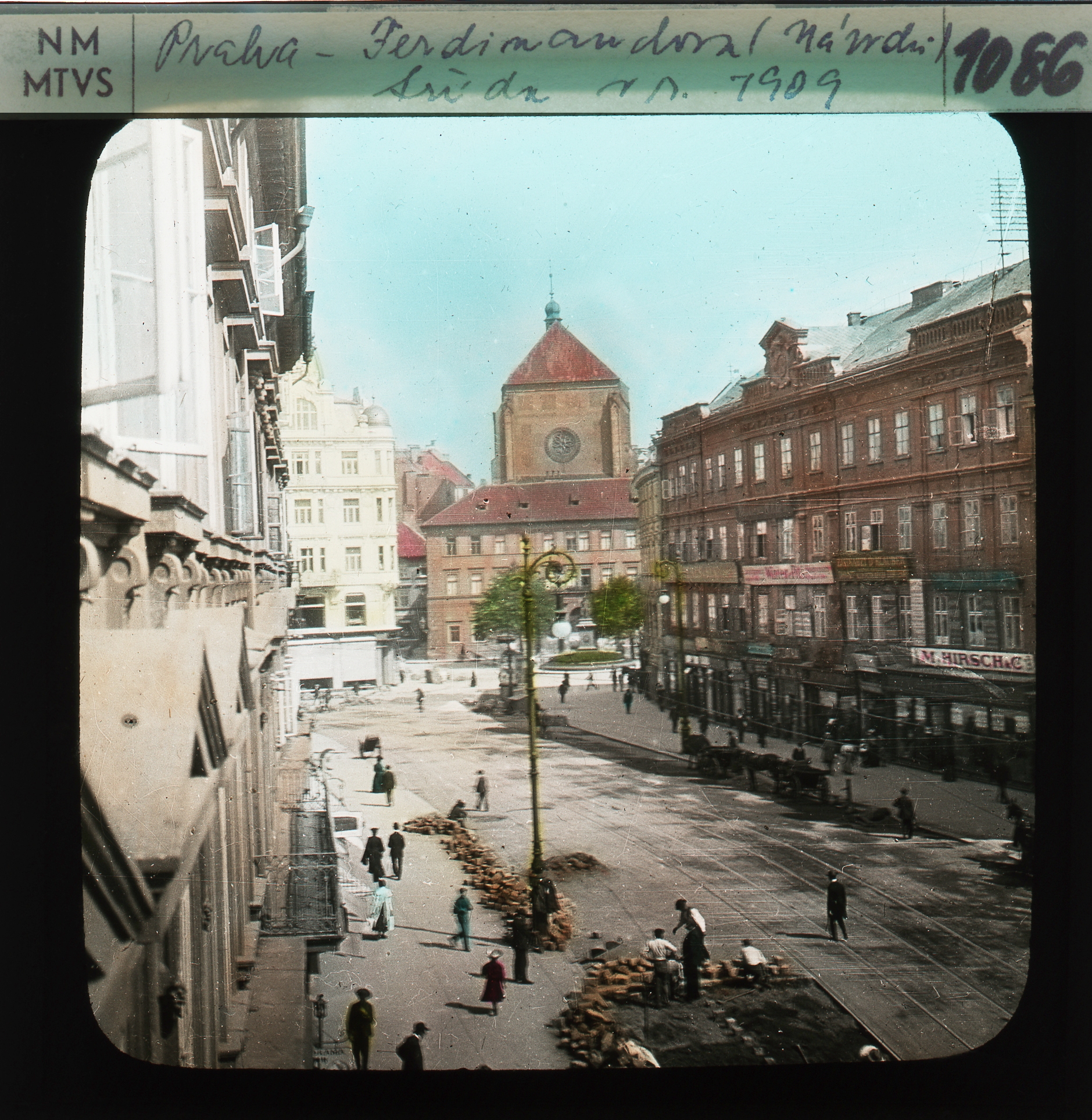 Náhledový obrázek Ferdinandova třída - 1